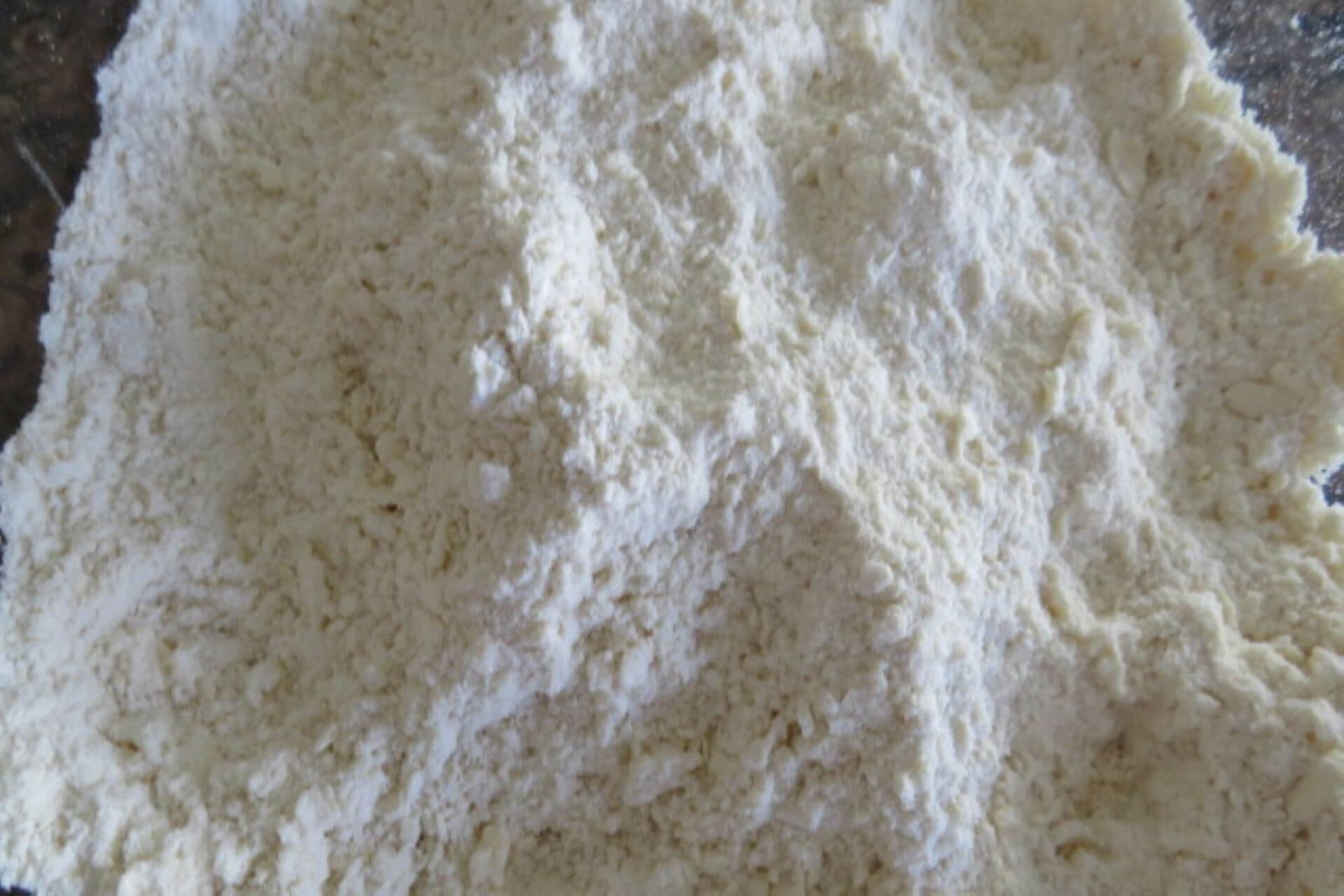 flour resembling breadcrumbs