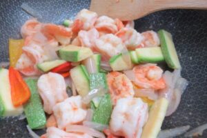 shrimp with zucchini pad kee mao recipe