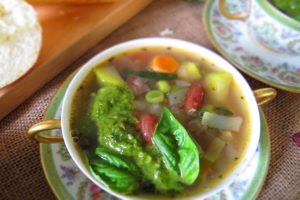 garnish the Provencal vegetable soup with pistou