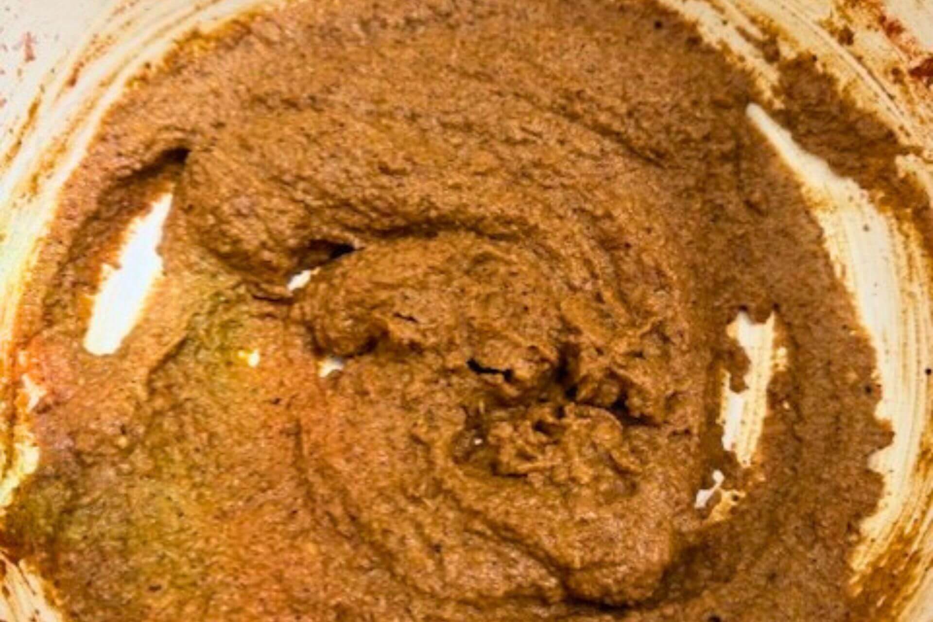 sauce with the spice mixture and cashew cream