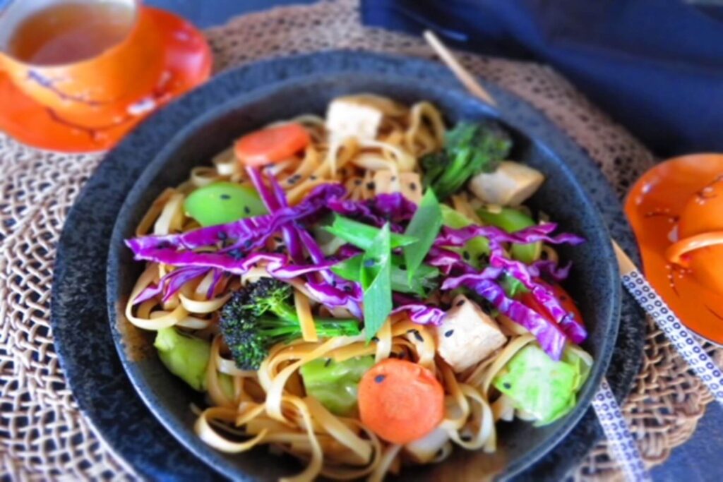 vegetable chow mein in a bowl