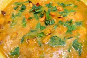 red lentils with spinach and sweet potato