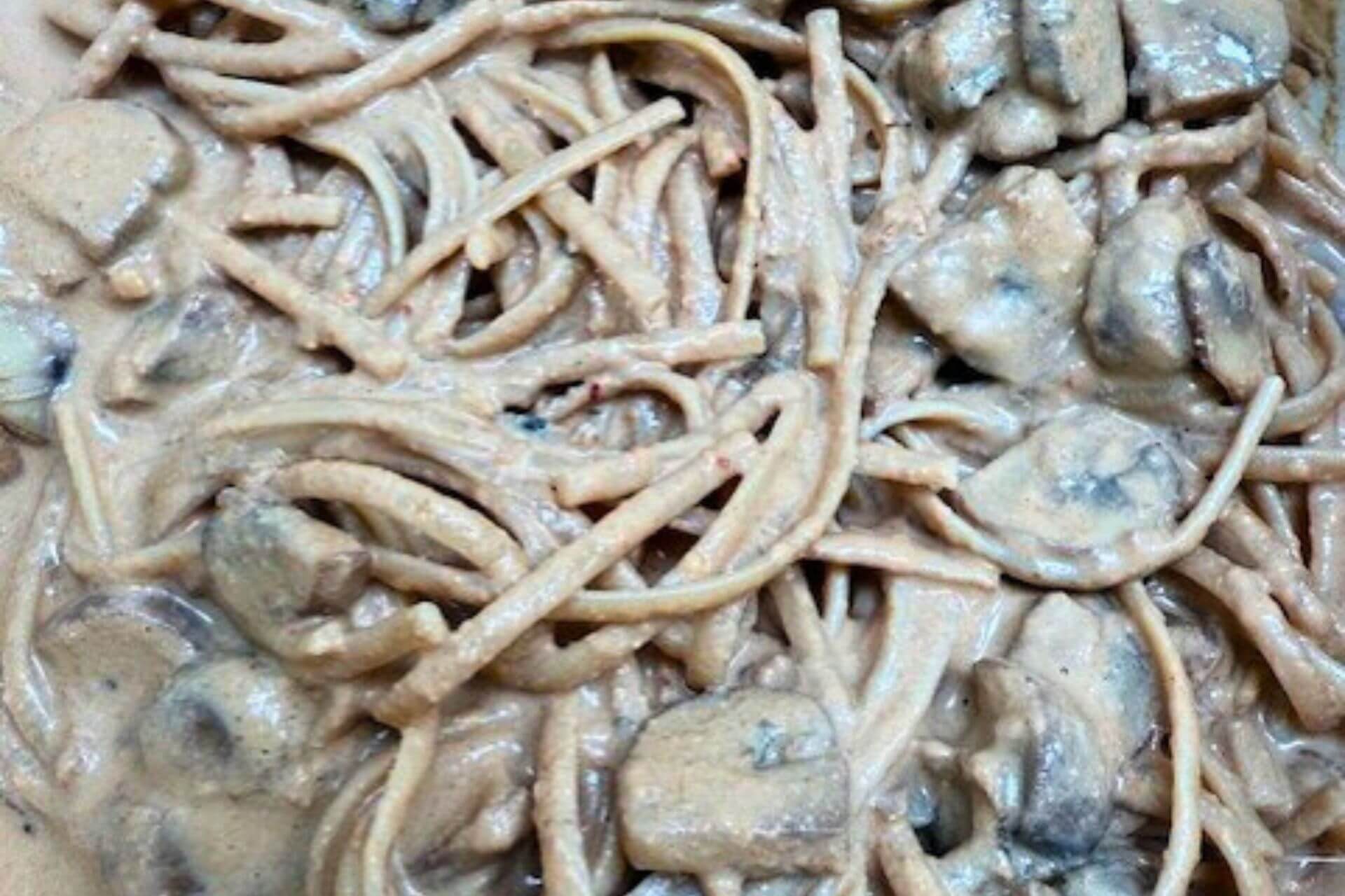 cooked linguine in the sauce