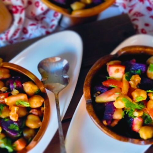 chana salad recipe in two bowls