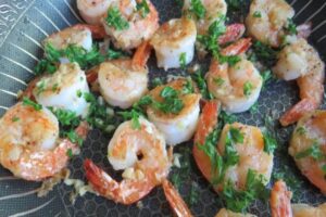 shrimp with garlic and parsley