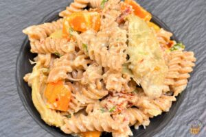 quick pasta with cheese and peppers